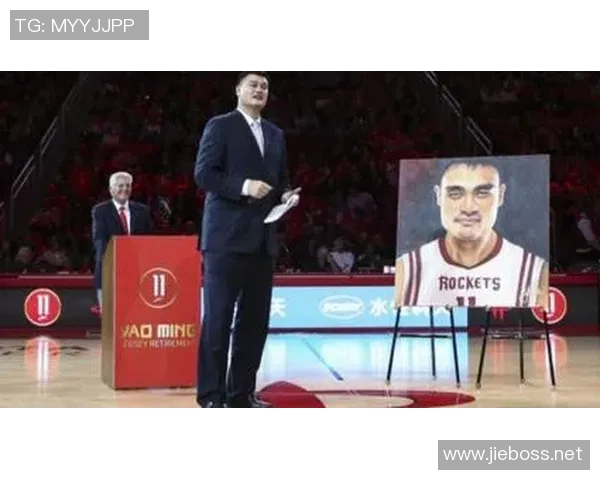 对手眼中的姚明：巨人背后的坚持与荣耀