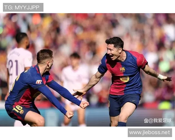 足球明星离场精彩瞬间集锦视频回顾与分析